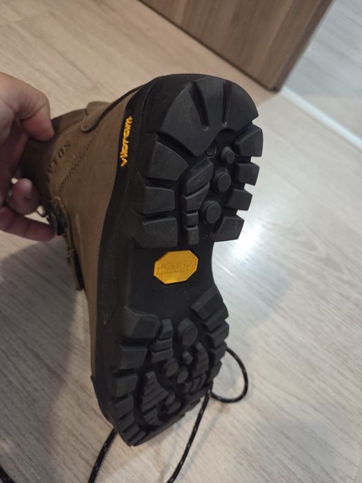 Bocanci lytos piele vibram