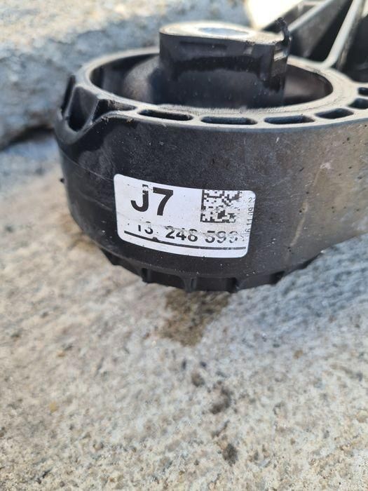 Suport tampon motor fata Opel Astra J Facelift 1.4i; 1.6i