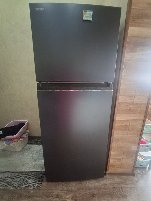 Холодильник Toshiba