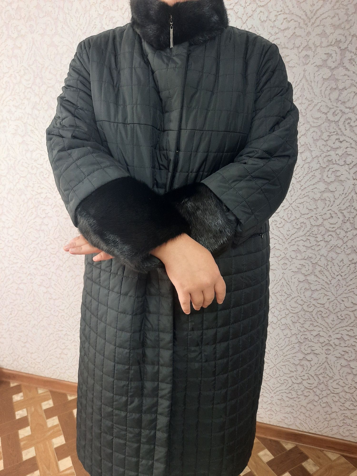 Куртка сатылады срочна