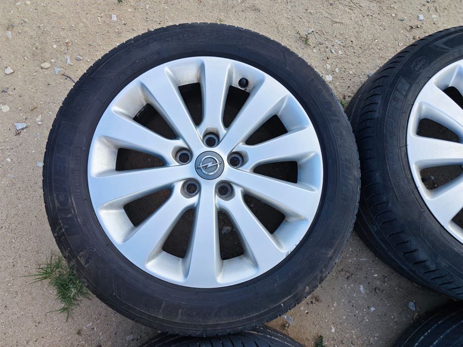 Jante Originale din Aluminiu de Opel Astra J pe 17" de Diesel