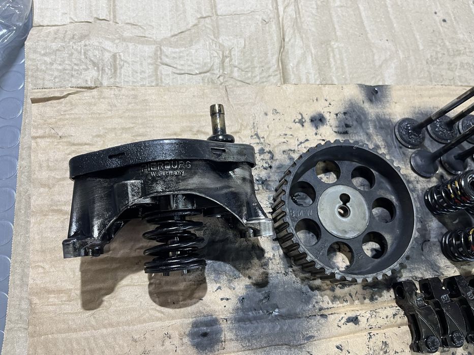 Оборудване на глава за BMW E30 324D (M21D24)