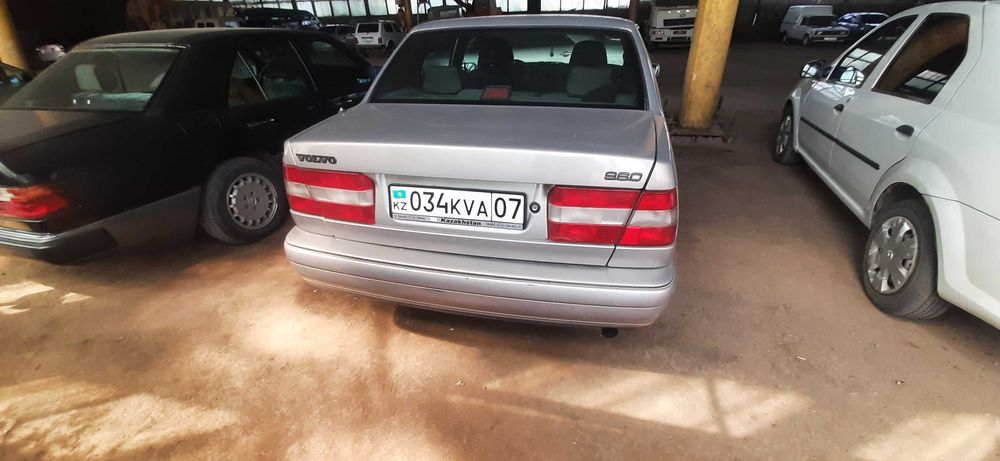 Продаю Вольво 960
