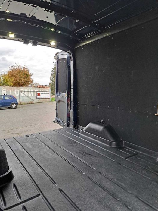 Продавам бус FORD TRANSIT 2.2