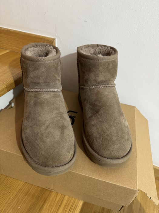 Ugg scurte, marime 37