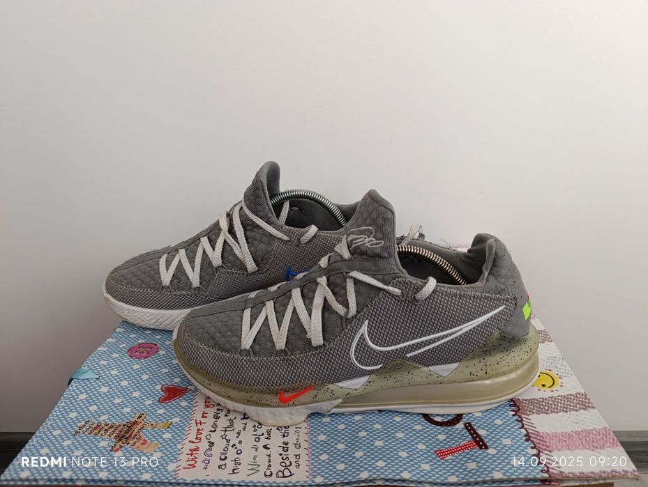 ''Nike Lebron XVII Low''оригинални маратонки 44 номер