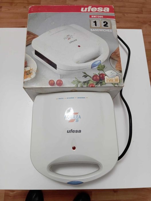sandwich-maker, waflle-maker