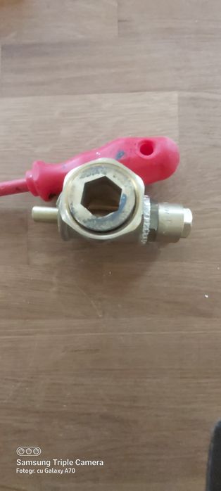 De vânzare vană cu 3 căi!