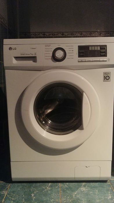Срочно продам 7кг стиральную машинку Lg