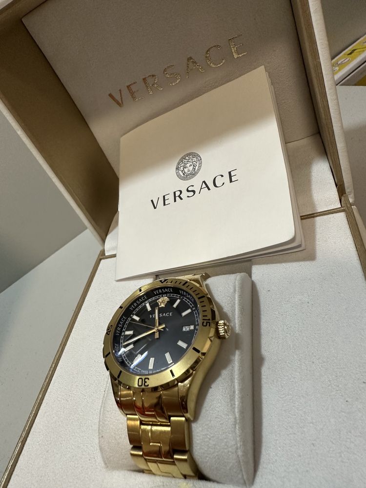 Vand ceas Versace Hellenyium