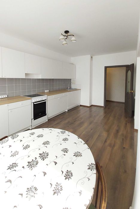 Продам 3-комн квартиру в новостройке по пр. Шахтёров