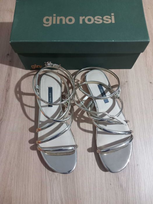 Дамски сандали Gino Rossi - естествена кожа