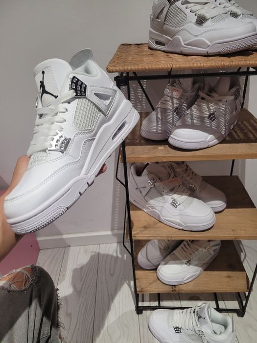 Jordan 4 premium 399 ron