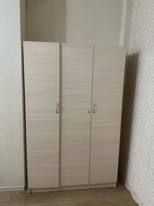 Шкаф 3створчатый срочно недорого