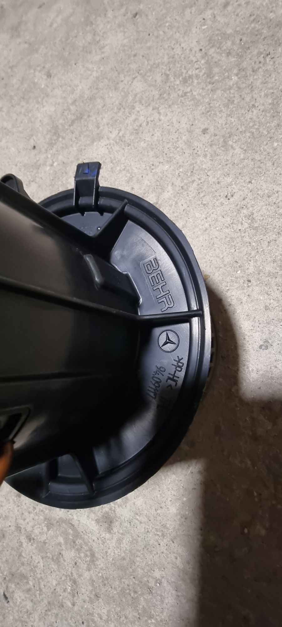 Оригинален вентилатор парно Mercedes C клас W204 2008
