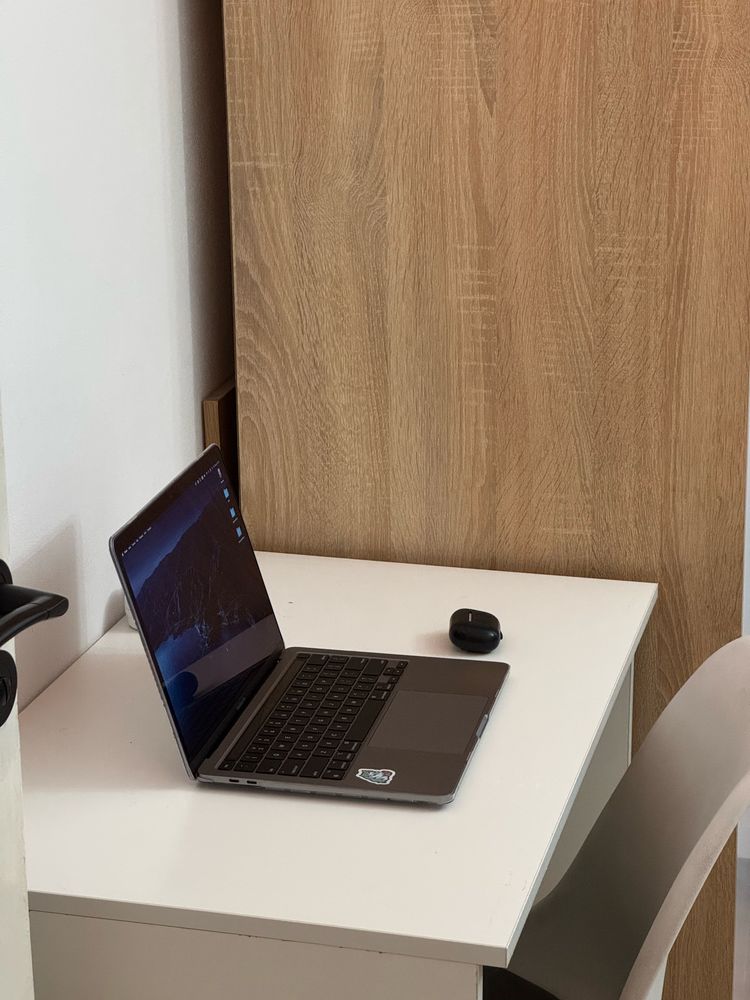 Macbook Pro 2022 M2
