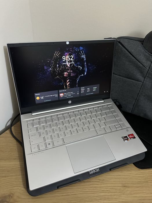 Laptop ultraportabil HP Pavilion 14”