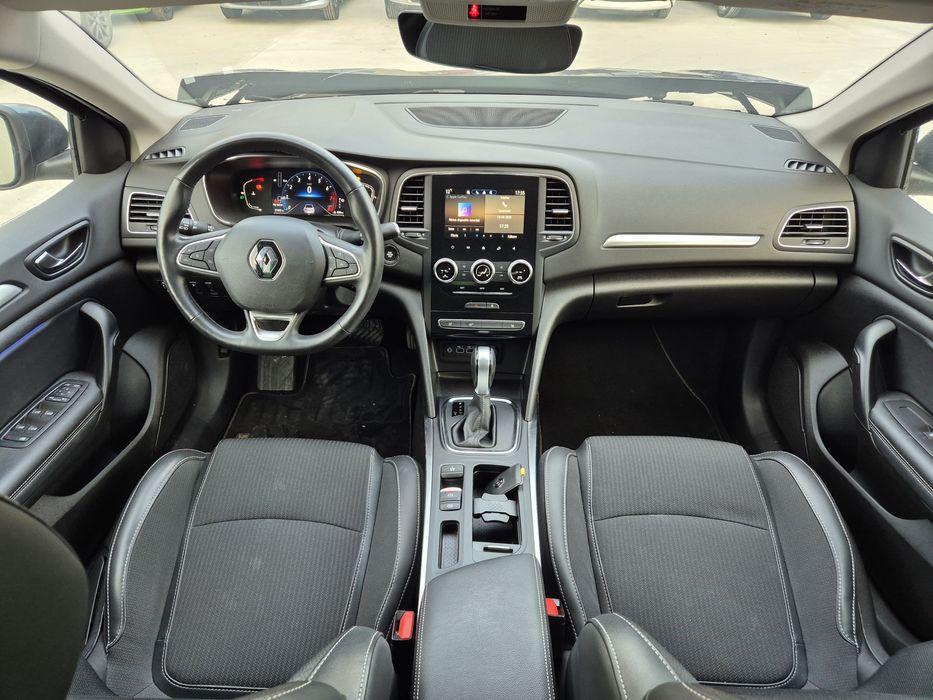 Renault Megane 2023 21005km avariat