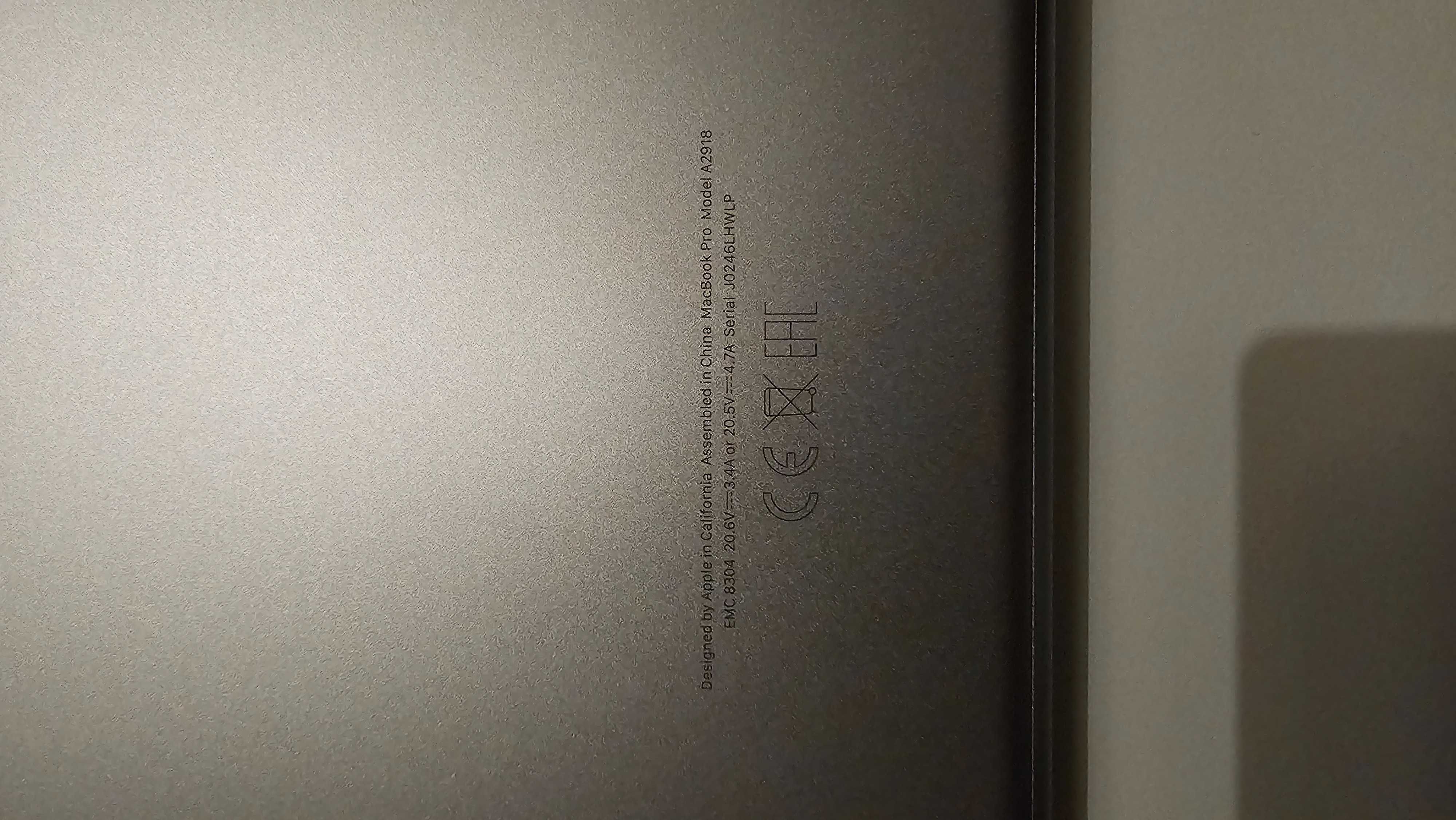 Macbook pro a2918