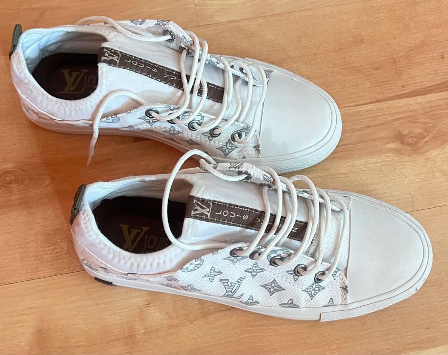 Louis Vuitton оригинални обувки 39 номер