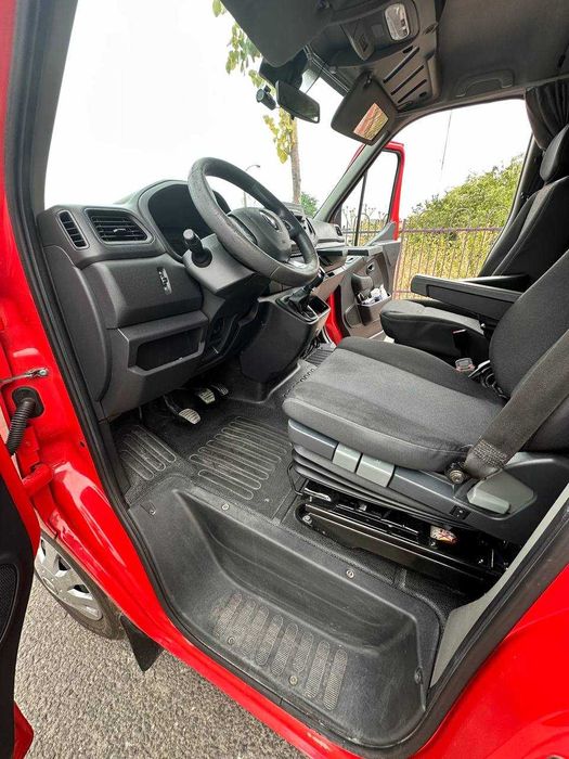 Vând Renault Master 2020
