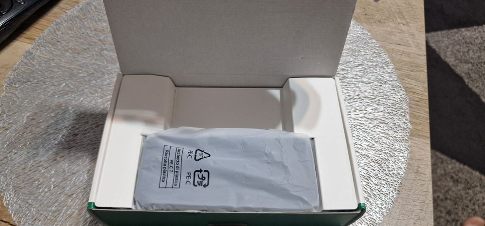 Ugreen USB 3.0 2-in-4 Switch 2x USB-A in, 3x USB-A + 1x USB-C out - Ne