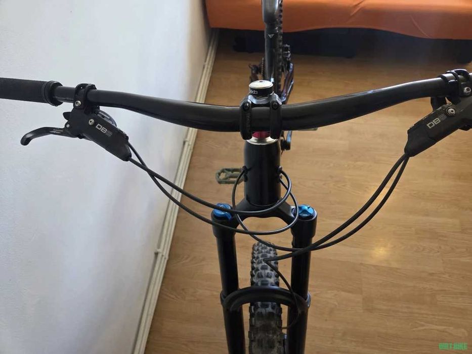 Bicicleta Enduro - YT Capra MK3