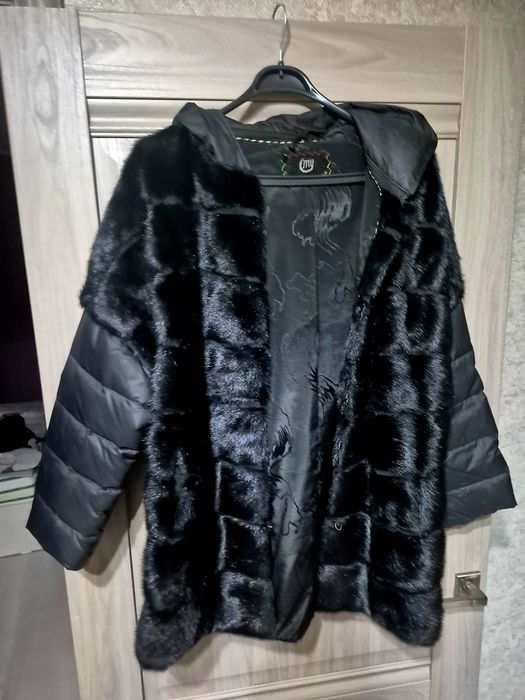 Прдам ноковую куртку