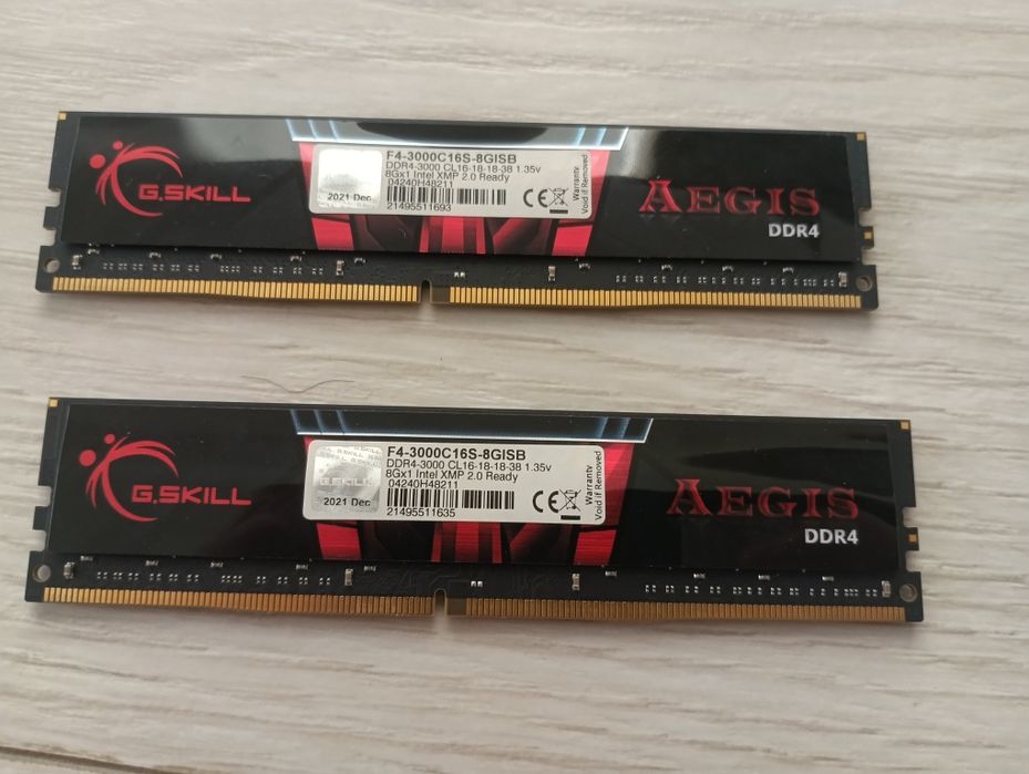 Модули ddr4 оперативной памяти на 16gb (8х2)