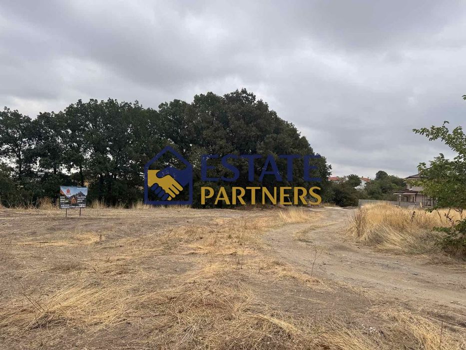 Парцел в Пловдив, област-с.Белащица площ 1410 цена 110000