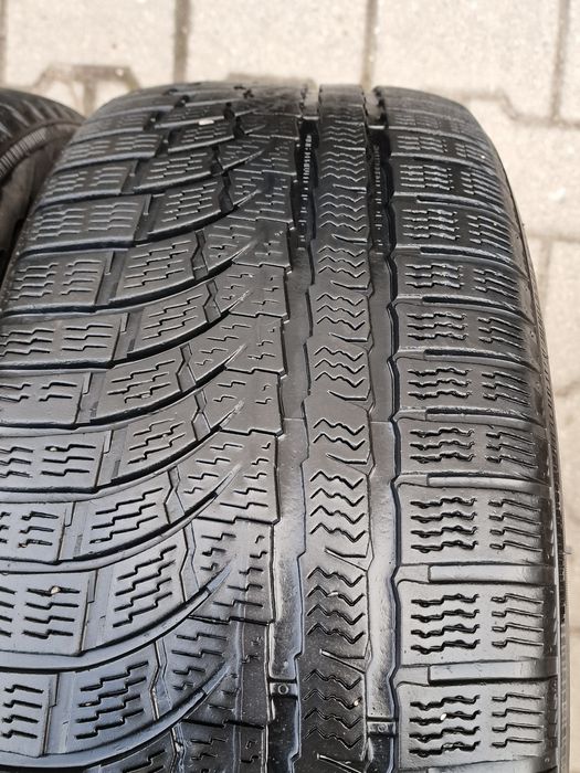 235 55 17 Nokian