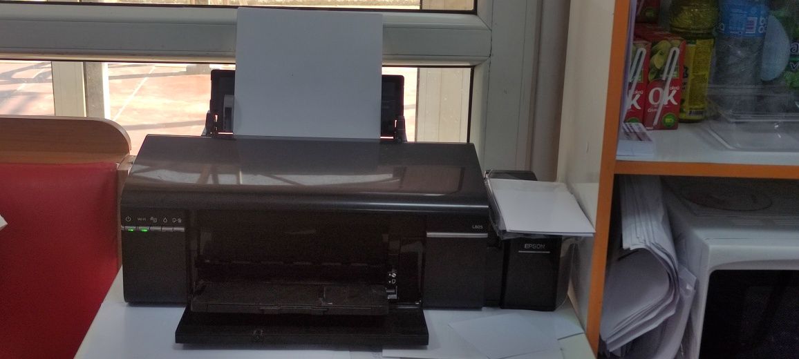 Продам два  принтера Epson l805
