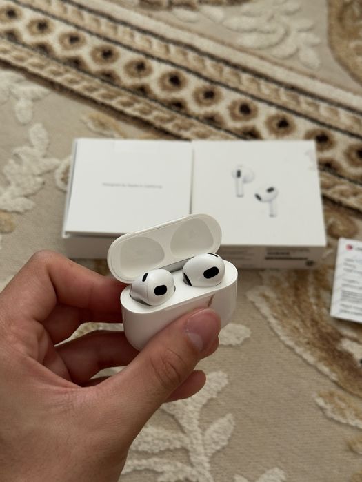 Airpods 3 оригинал, в идеальном состояние