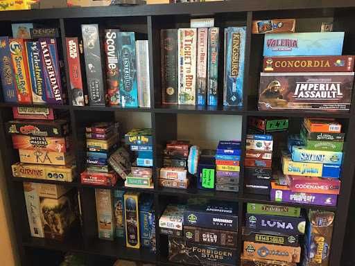 Vand o colectie de jocuri de societate, board games, boardgames