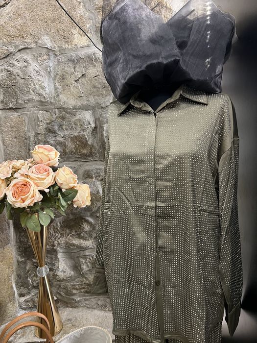 Сатенен комплект с камъчета