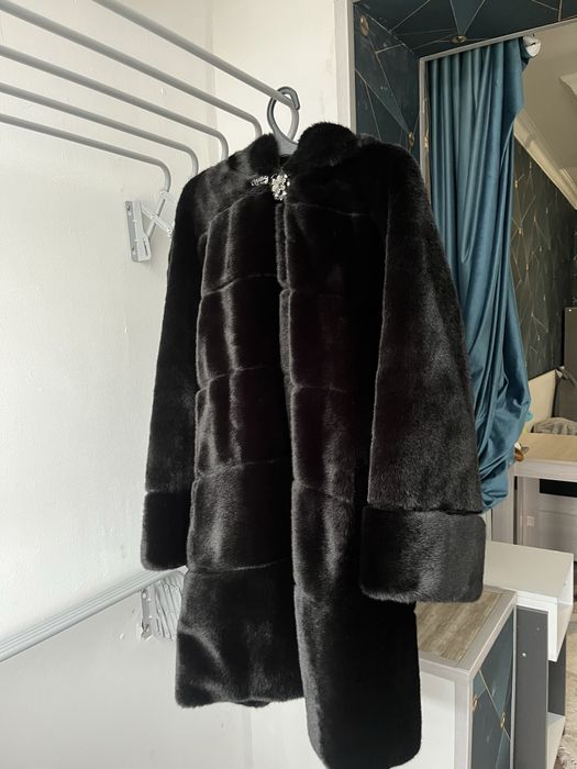 СРОЧНО Шуба с капюшоном