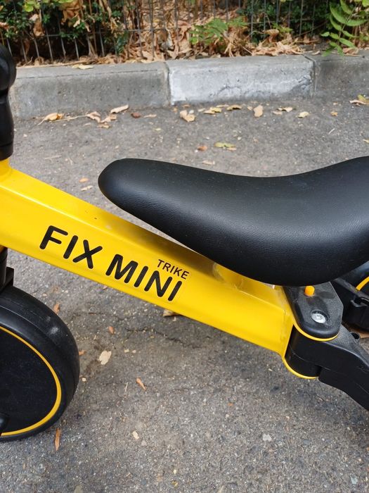 Bicicleta de echilibru Trike Fix Mini 3in1 galbena