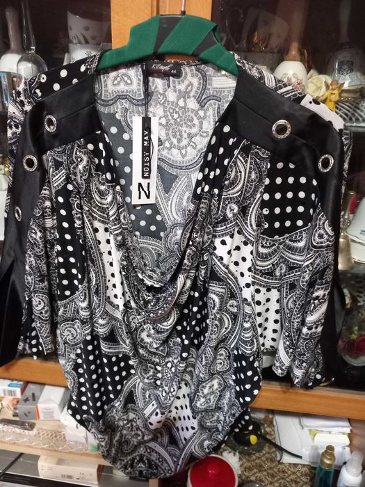 dama  masura mare 48-52, bluze si rochite