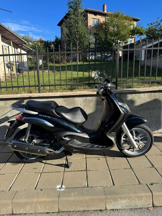 Скутер Piaggio Beverli 400ie Tourer