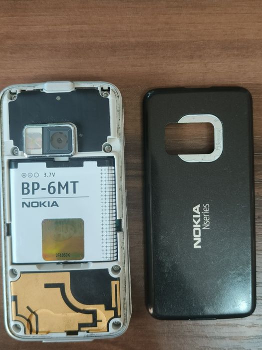 Vând telefon Nokia N81