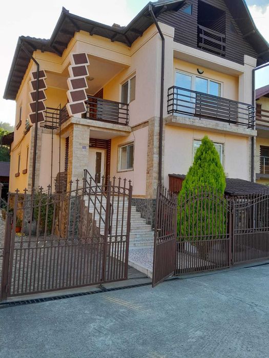 Anunț închiriere casă pentru Revelion