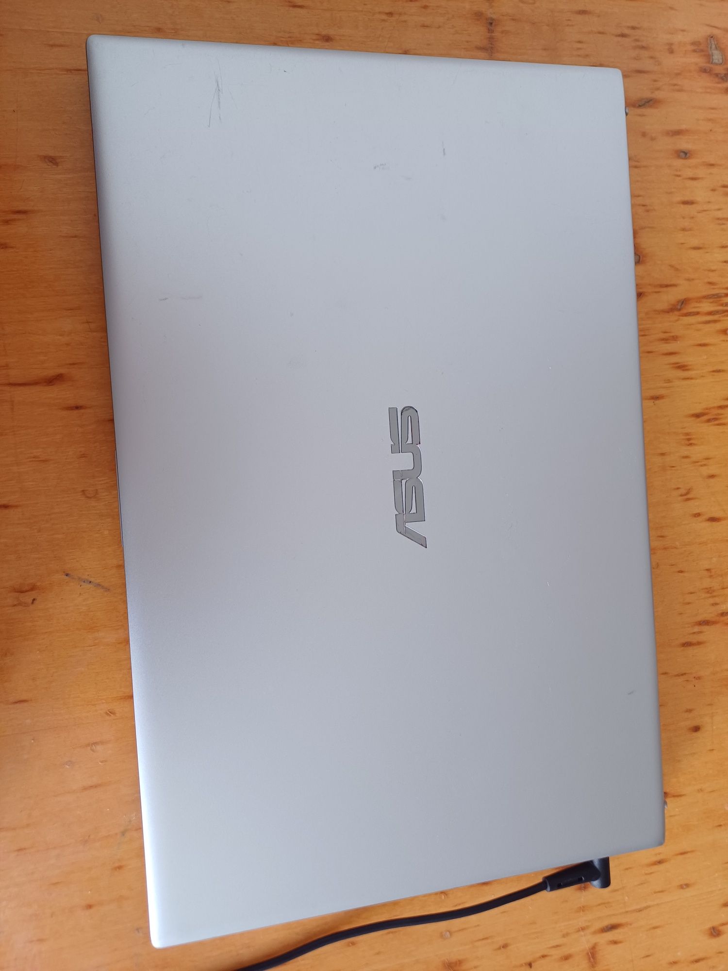 Asus vivobook 14