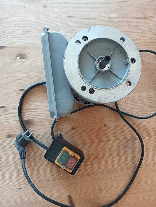 Motor electric nou - 230V, 0.18KW, 1400RPM, butoane start/stop