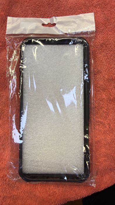 Husa Iphone 16 pro max protectie camera!