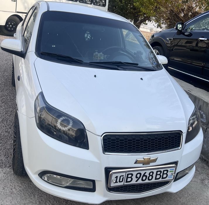 Nexia 3 2017 yil oq rang