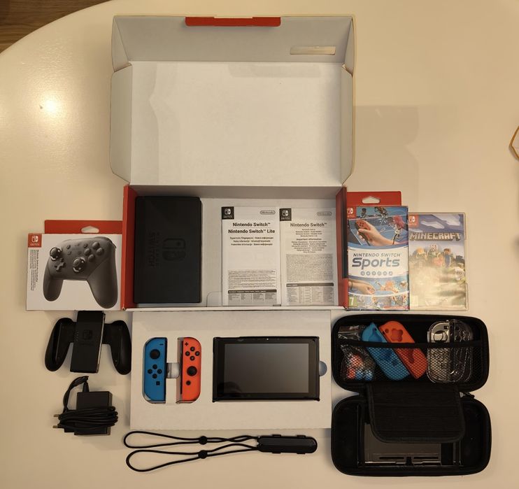 Nintendo switch cu accesorii impecabile