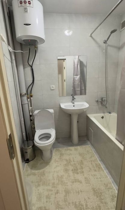 2 xona kvartira ijaraga beriladi.Bodomzor metro 15 daqiqa