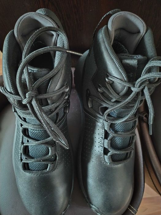 Under Armour боти ,кожа,41