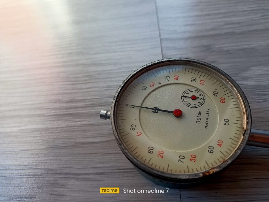 Индикаторен часовник 0,01мм