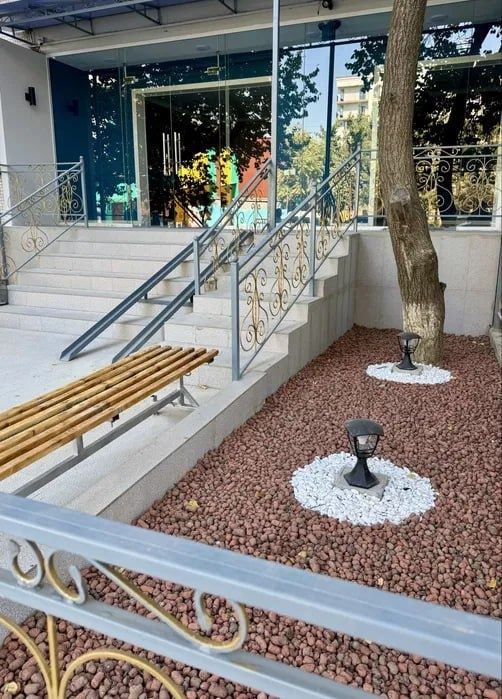 Сдается офис метро БИЙ, Максим горький Сайрам, отличная проходимость!